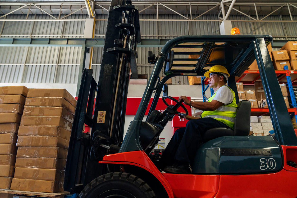Forklift Hire vs Buy